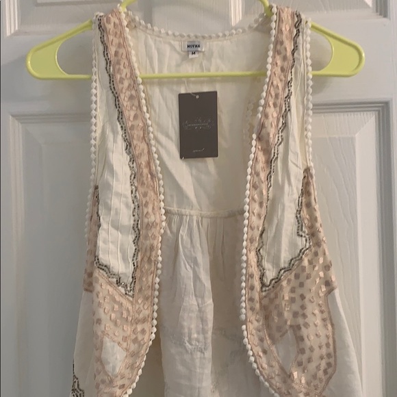 Anthropologie embellished cream vest! - Picture 2 of 4